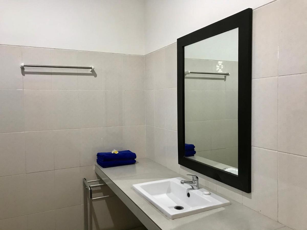 The Celuk Homestay Jimbaran  Bagian luar foto