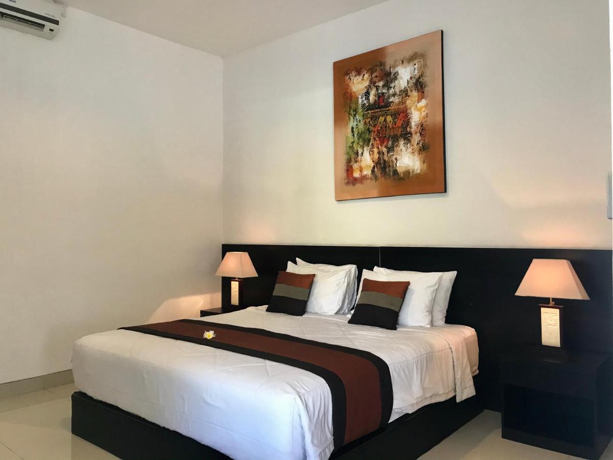 The Celuk Homestay Jimbaran  Bagian luar foto