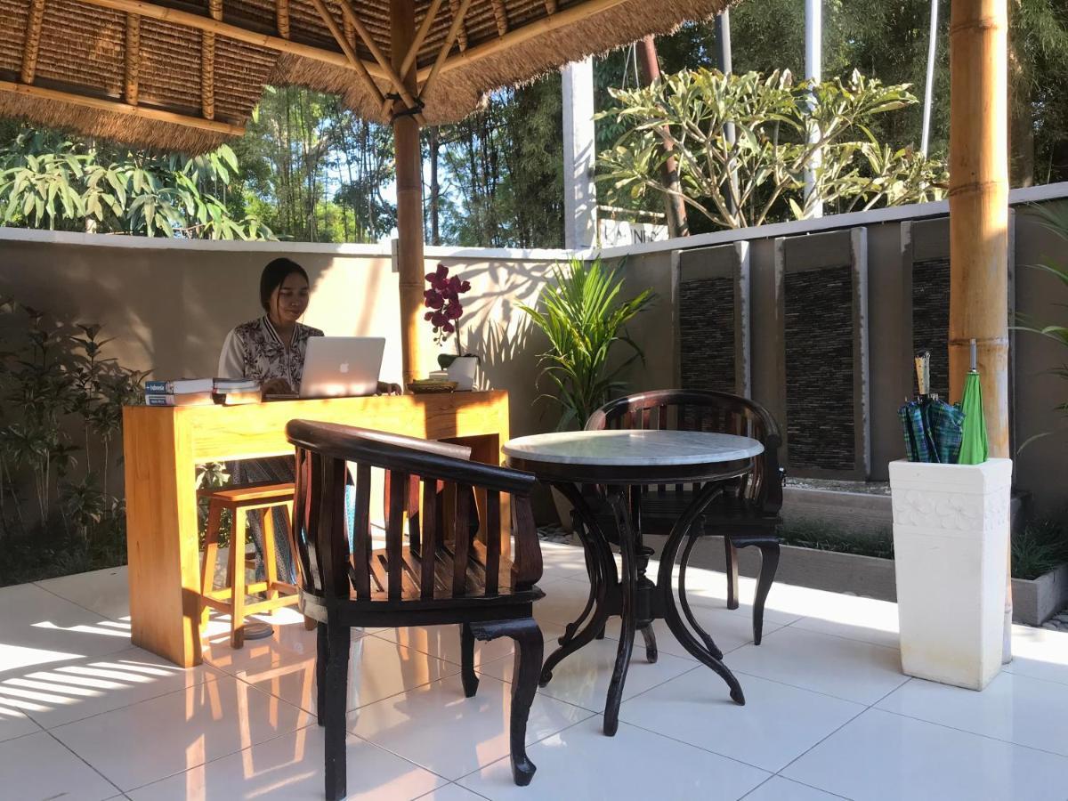 The Celuk Homestay Jimbaran  Bagian luar foto