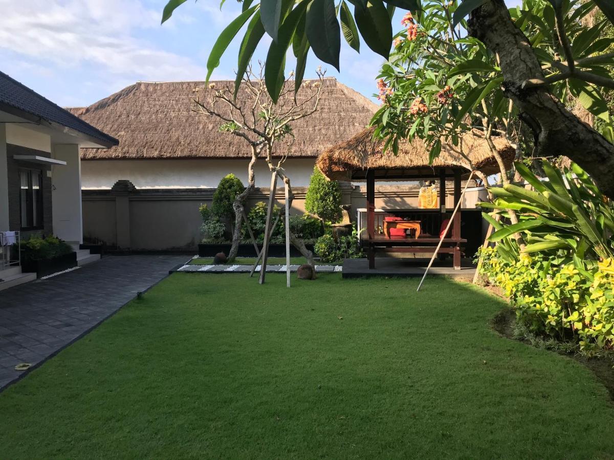 The Celuk Homestay Jimbaran  Bagian luar foto