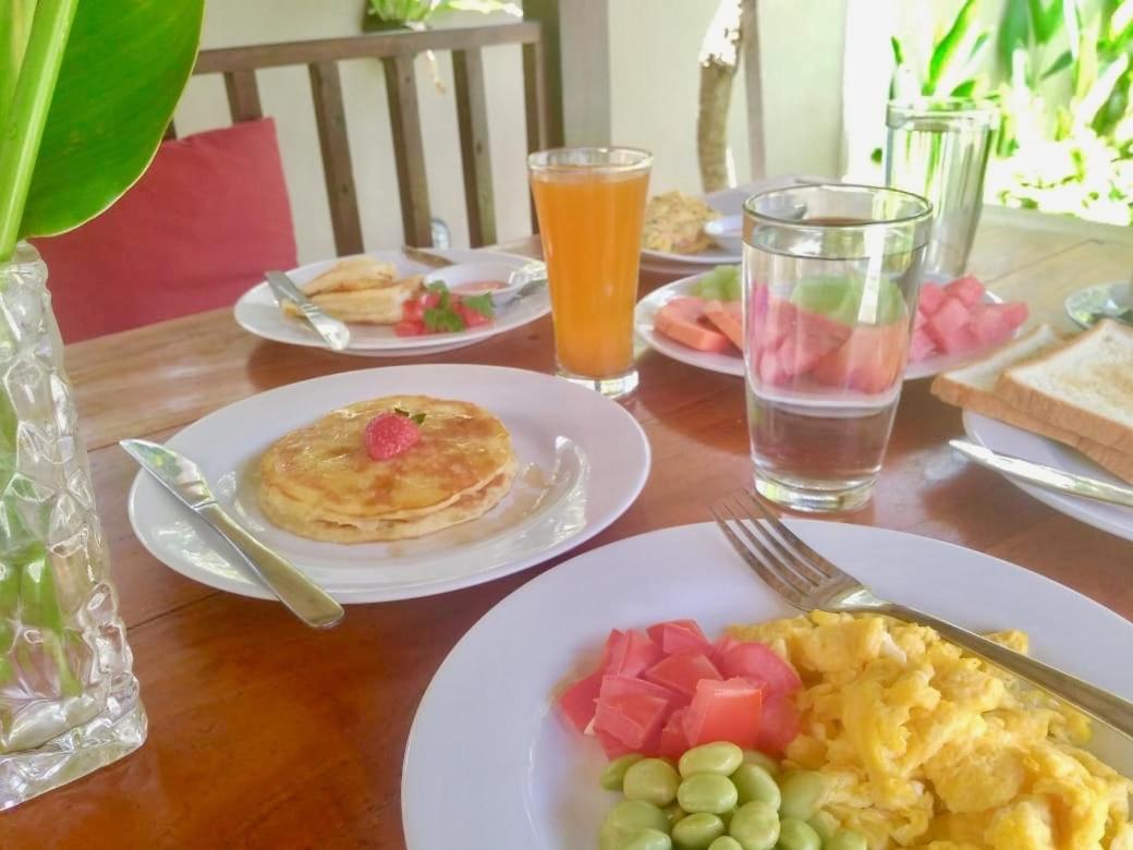 The Celuk Homestay Jimbaran  Bagian luar foto